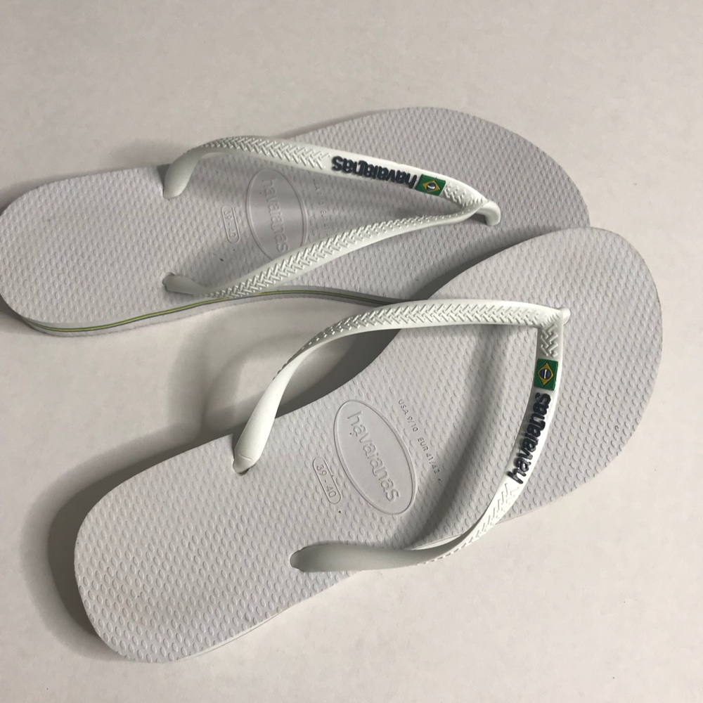 White Havaianas like new